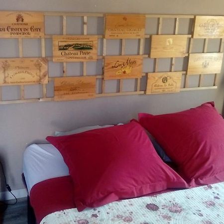La Petite Madeleine Hotel Castillon-la-Bataille Kültér fotó