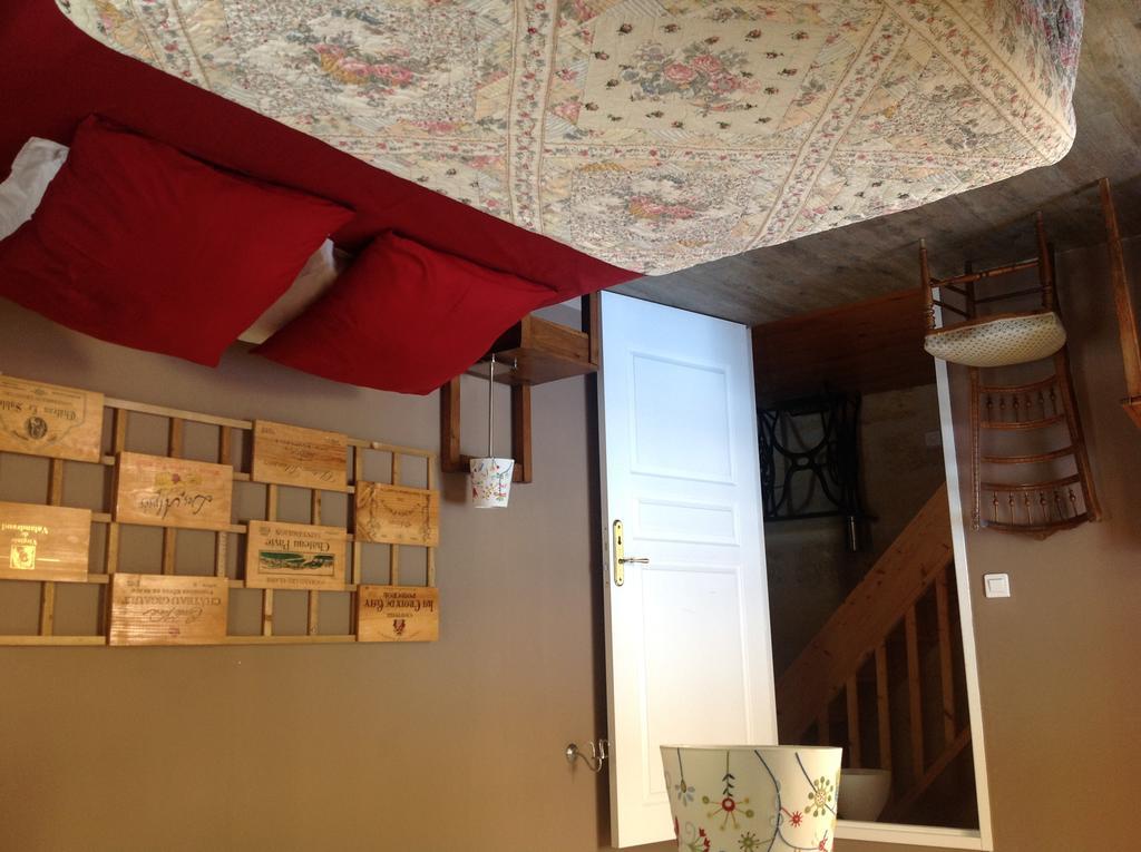 La Petite Madeleine Hotel Castillon-la-Bataille Szoba fotó